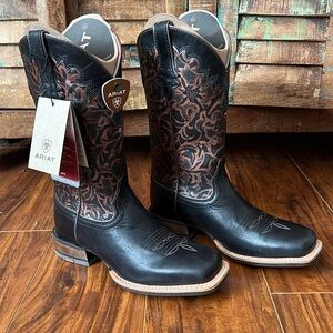 ARIAT Fiona Square Toe 9 New In Box
